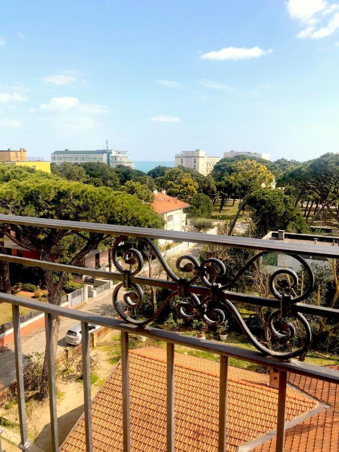 Hotel B&B Des Bains Milano Marittima Exterior foto