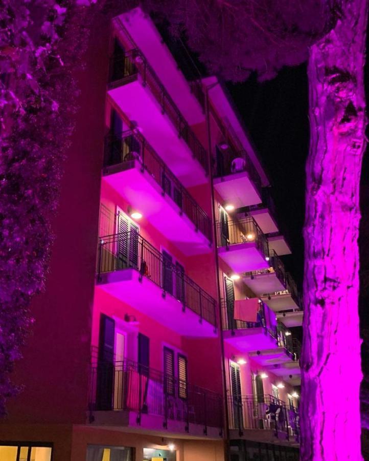 Hotel B&B Des Bains Milano Marittima Exterior foto